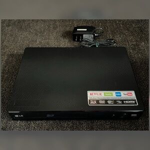 LG Blu-ray/DVD  Disc Player Black Color  Model BPM55
